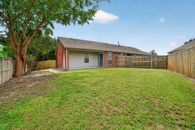 6520 Geneva Lane, Fort Worth, TX 76131