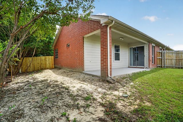 6520 Geneva Lane, Fort Worth, TX 76131