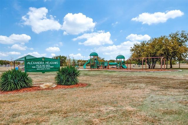 6520 Geneva Lane, Fort Worth, TX 76131