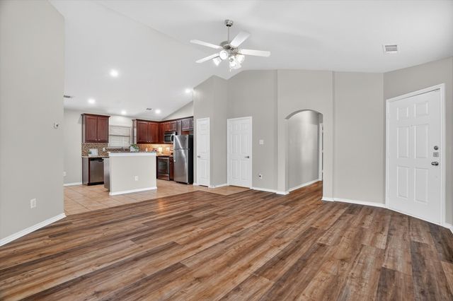 6520 Geneva Lane, Fort Worth, TX 76131