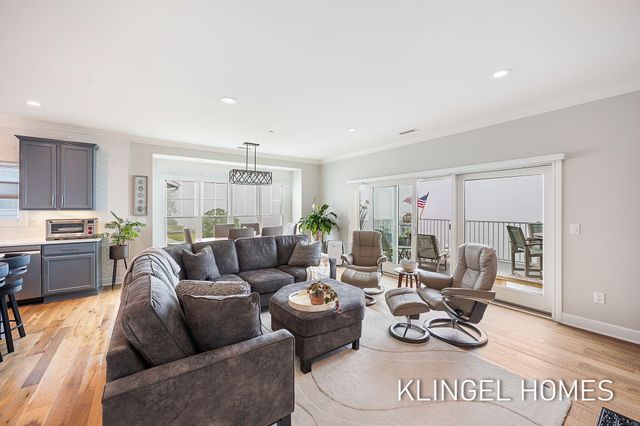 930 W Savidge Street 20, Spring Lake, MI 49456