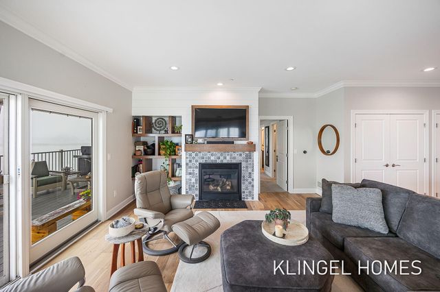 930 W Savidge Street 20, Spring Lake, MI 49456