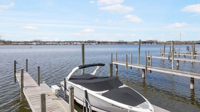 930 W Savidge Street 20, Spring Lake, MI 49456