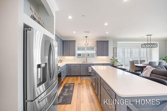 930 W Savidge Street 20, Spring Lake, MI 49456