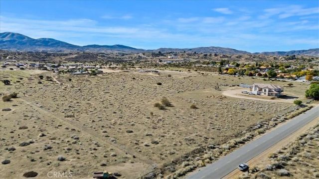 0 e AVE T8, Palmdale, CA 93552