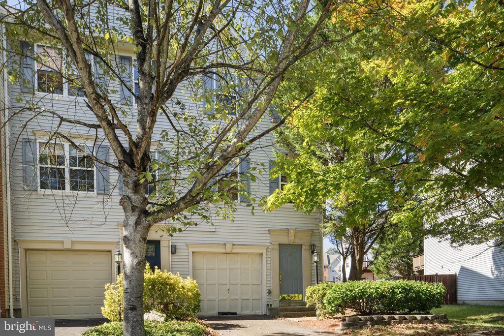 8432 LIMBAUGH WAY, Bristow, VA 20136