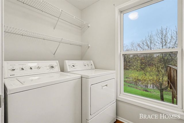 2511 Black Horse Drive, Grand Rapids, MI 49505