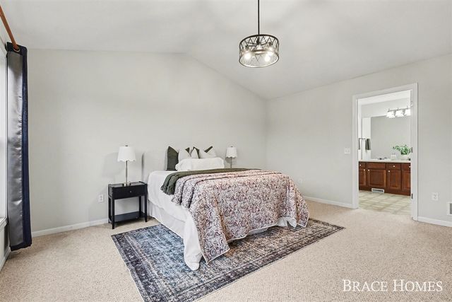 2511 Black Horse Drive, Grand Rapids, MI 49505