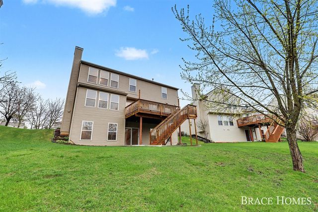 2511 Black Horse Drive, Grand Rapids, MI 49505