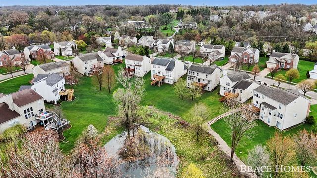 2511 Black Horse Drive, Grand Rapids, MI 49505
