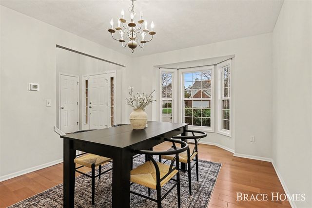 2511 Black Horse Drive, Grand Rapids, MI 49505