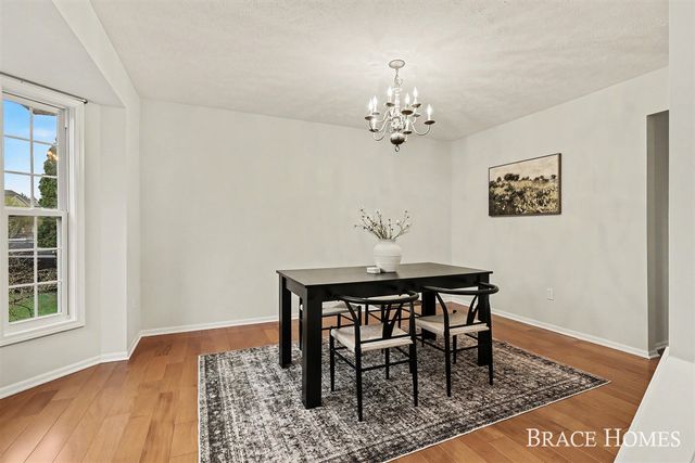 2511 Black Horse Drive, Grand Rapids, MI 49505