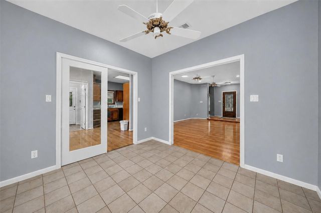 822 Sentinel Oaks, Pinehurst, TX 77362
