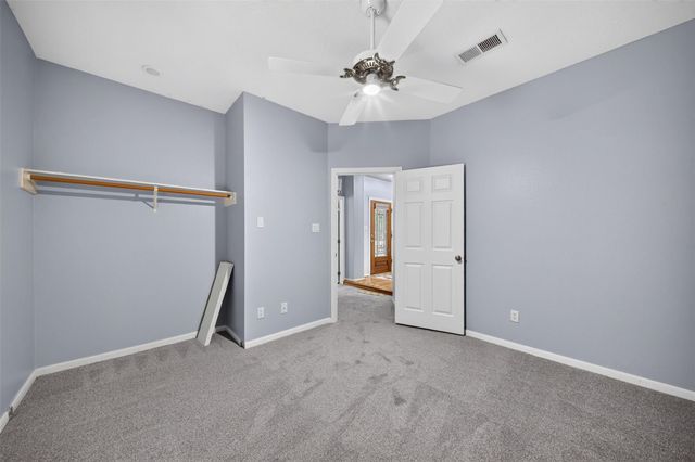 822 Sentinel Oaks, Pinehurst, TX 77362