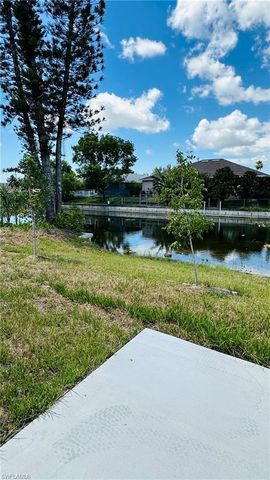 607 SE 7th ST, Cape Coral, FL 33990