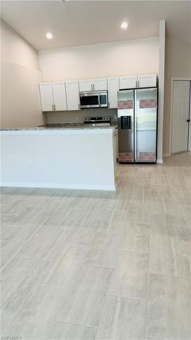 607 SE 7th ST, Cape Coral, FL 33990