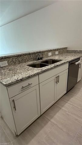 607 SE 7th ST, Cape Coral, FL 33990