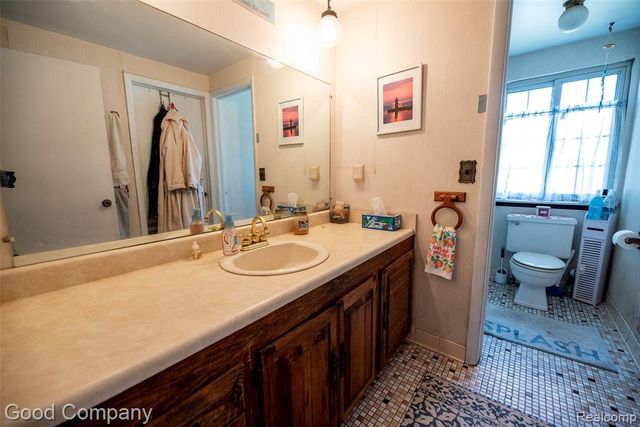 5118 Fredrick Drive, Sterling Heights, MI 48310