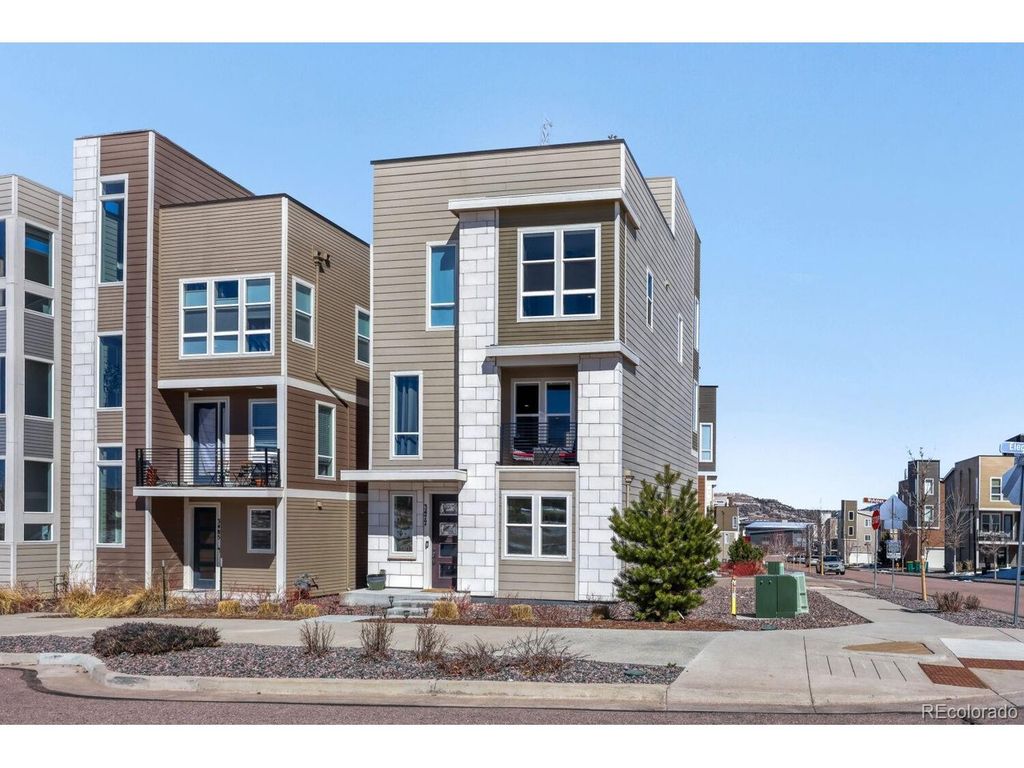 3477 Mykonos Dr, Castle Rock, CO 80109