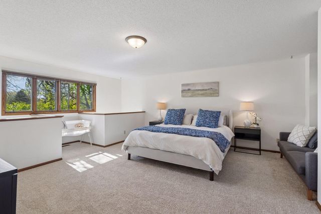 434 E 11th Street J, New Richmond, WI 54017