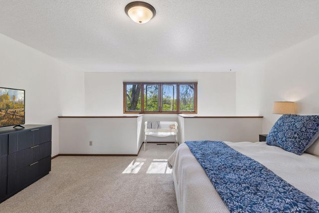 434 E 11th Street J, New Richmond, WI 54017