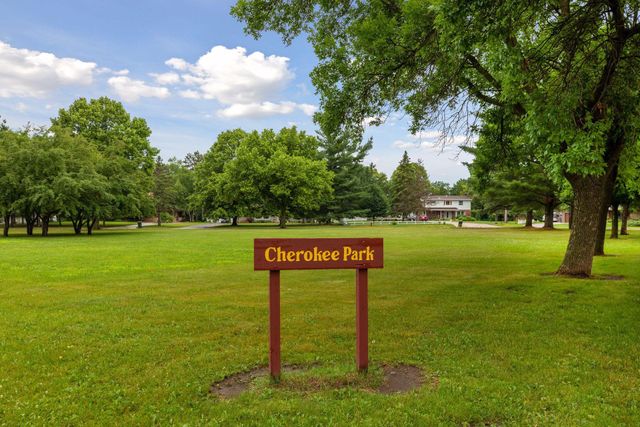 434 E 11th Street J, New Richmond, WI 54017