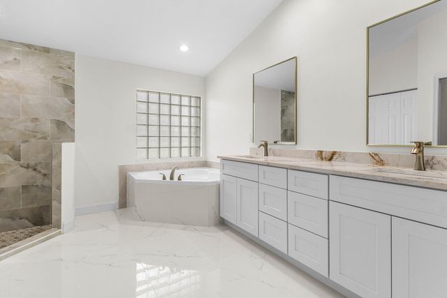 8584 San Andros, West Palm Beach, FL 33411