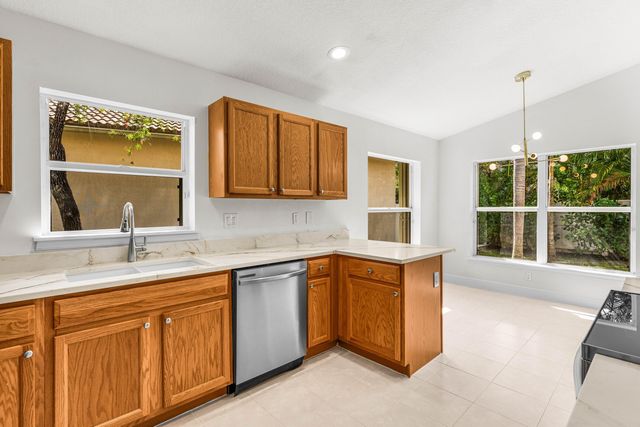 8584 San Andros, West Palm Beach, FL 33411