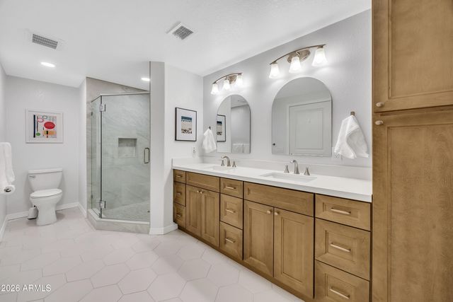 15221 N CLUBGATE Drive 1040, Scottsdale, AZ 85254