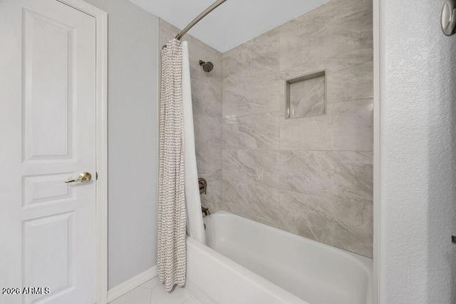 15221 N CLUBGATE Drive 1040, Scottsdale, AZ 85254