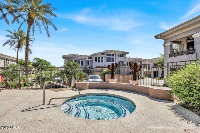 15221 N CLUBGATE Drive 1040, Scottsdale, AZ 85254