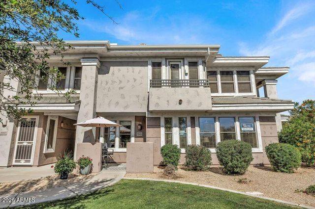 15221 N CLUBGATE Drive 1040, Scottsdale, AZ 85254