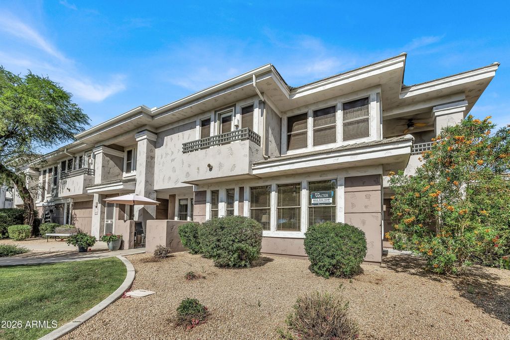 15221 N CLUBGATE Drive 1040, Scottsdale, AZ 85254
