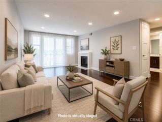 14412 Killion Street 310, Sherman Oaks, CA 91401