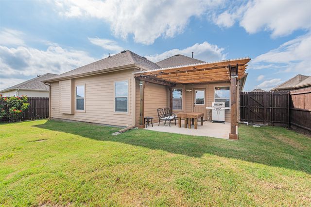 627 Redwood Drive, Greenville, TX 75402