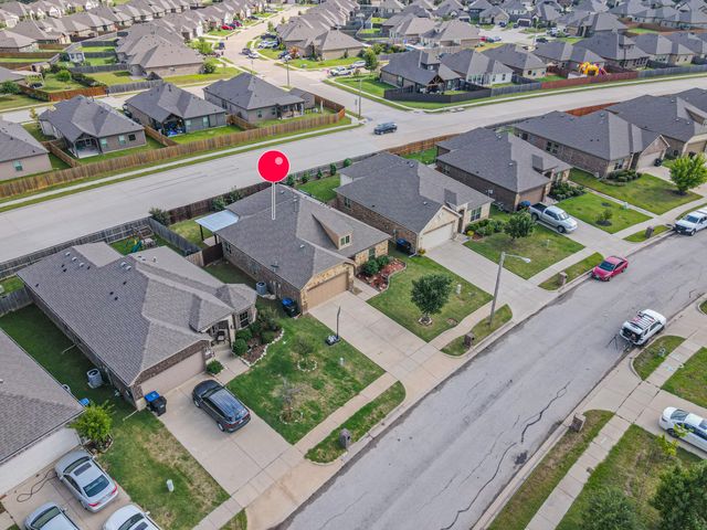 627 Redwood Drive, Greenville, TX 75402