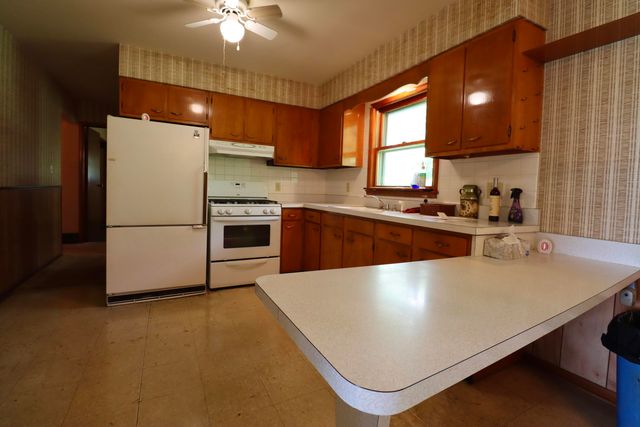 8343 W Pahs Road, Michigan City, IN 46360
