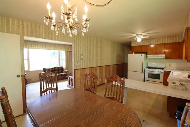 8343 W Pahs Road, Michigan City, IN 46360