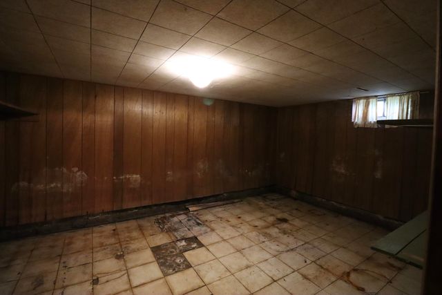 8343 W Pahs Road, Michigan City, IN 46360