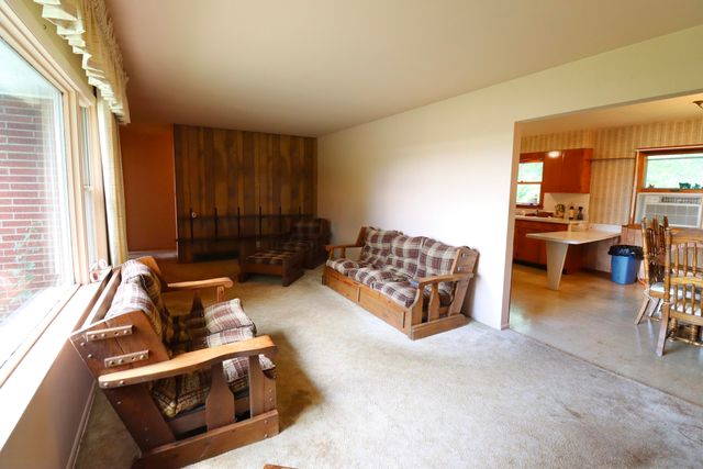 8343 W Pahs Road, Michigan City, IN 46360