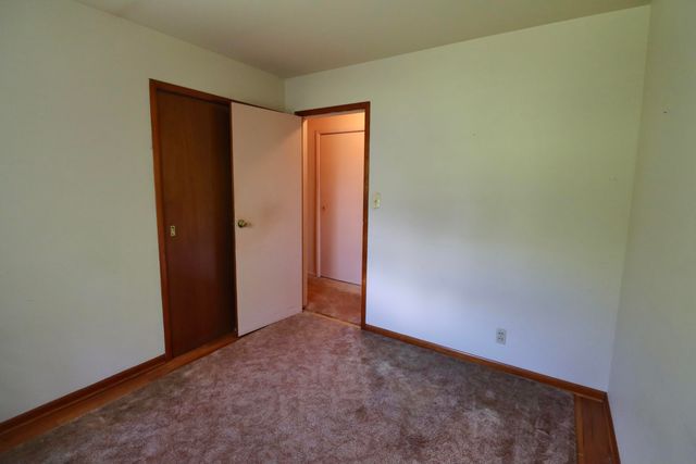 8343 W Pahs Road, Michigan City, IN 46360