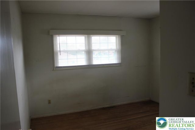 2104 Pinehurst Road, Bethlehem City, PA 18018