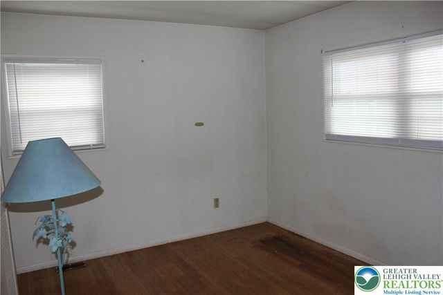 2104 Pinehurst Road, Bethlehem City, PA 18018