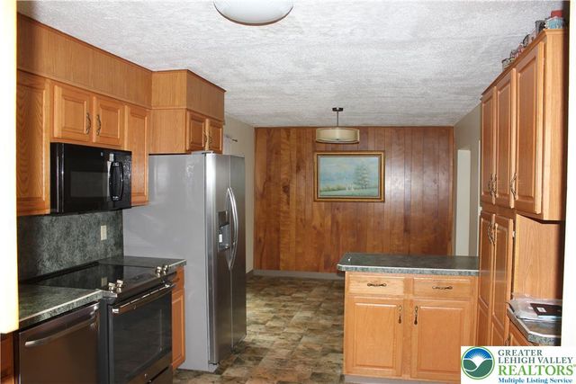 2104 Pinehurst Road, Bethlehem City, PA 18018