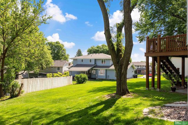 1811 S 167th Avenue Circle, Omaha, NE 68130