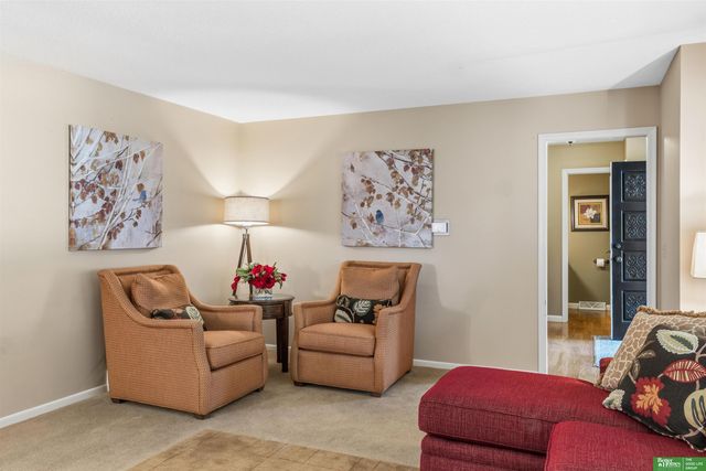 1811 S 167th Avenue Circle, Omaha, NE 68130