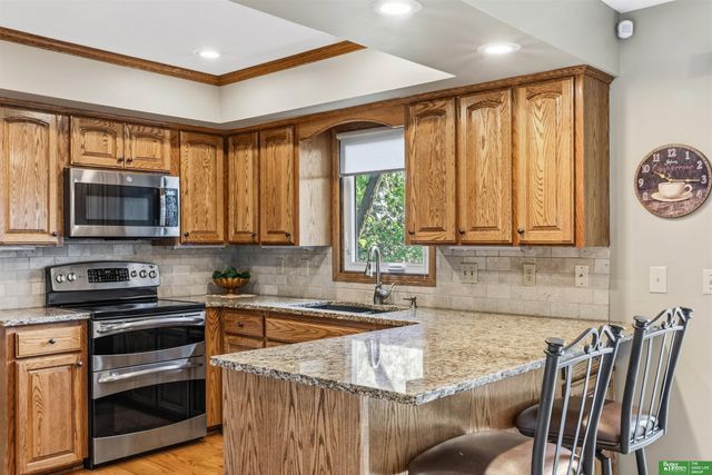 1811 S 167th Avenue Circle, Omaha, NE 68130