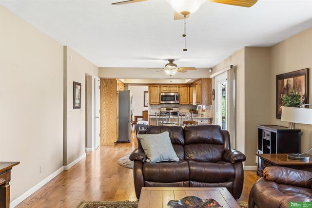 1811 S 167th Avenue Circle, Omaha, NE 68130