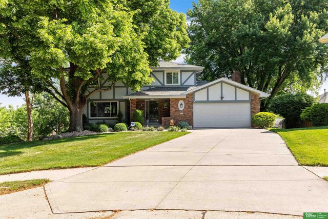 1811 S 167th Avenue Circle, Omaha, NE 68130