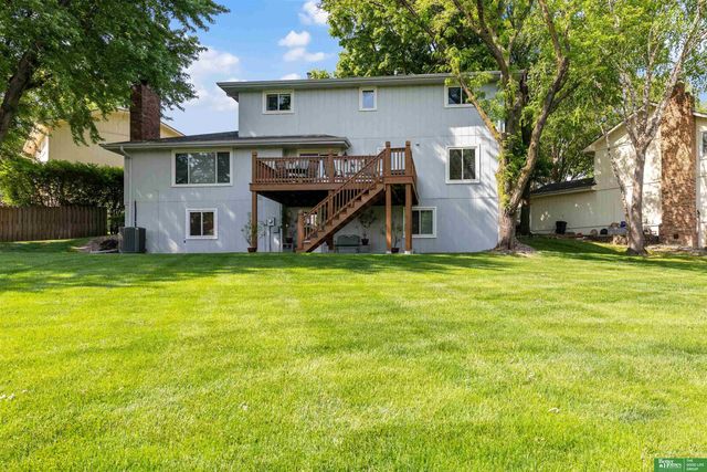 1811 S 167th Avenue Circle, Omaha, NE 68130